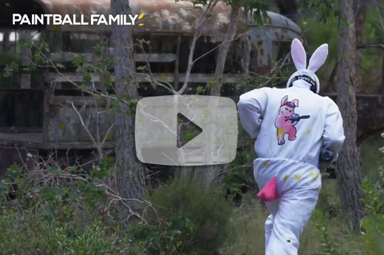 Miniature de la videos d'enterement de vie de garçon et fille au paintball