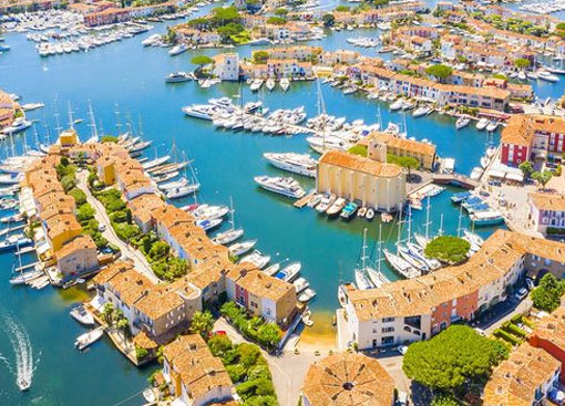 Vue aérienne de Port-Grimaud et Port-Cogolin
